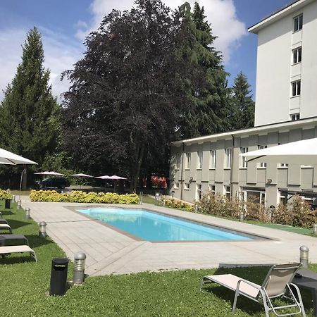 Bis Hotel Варезе Экстерьер фото