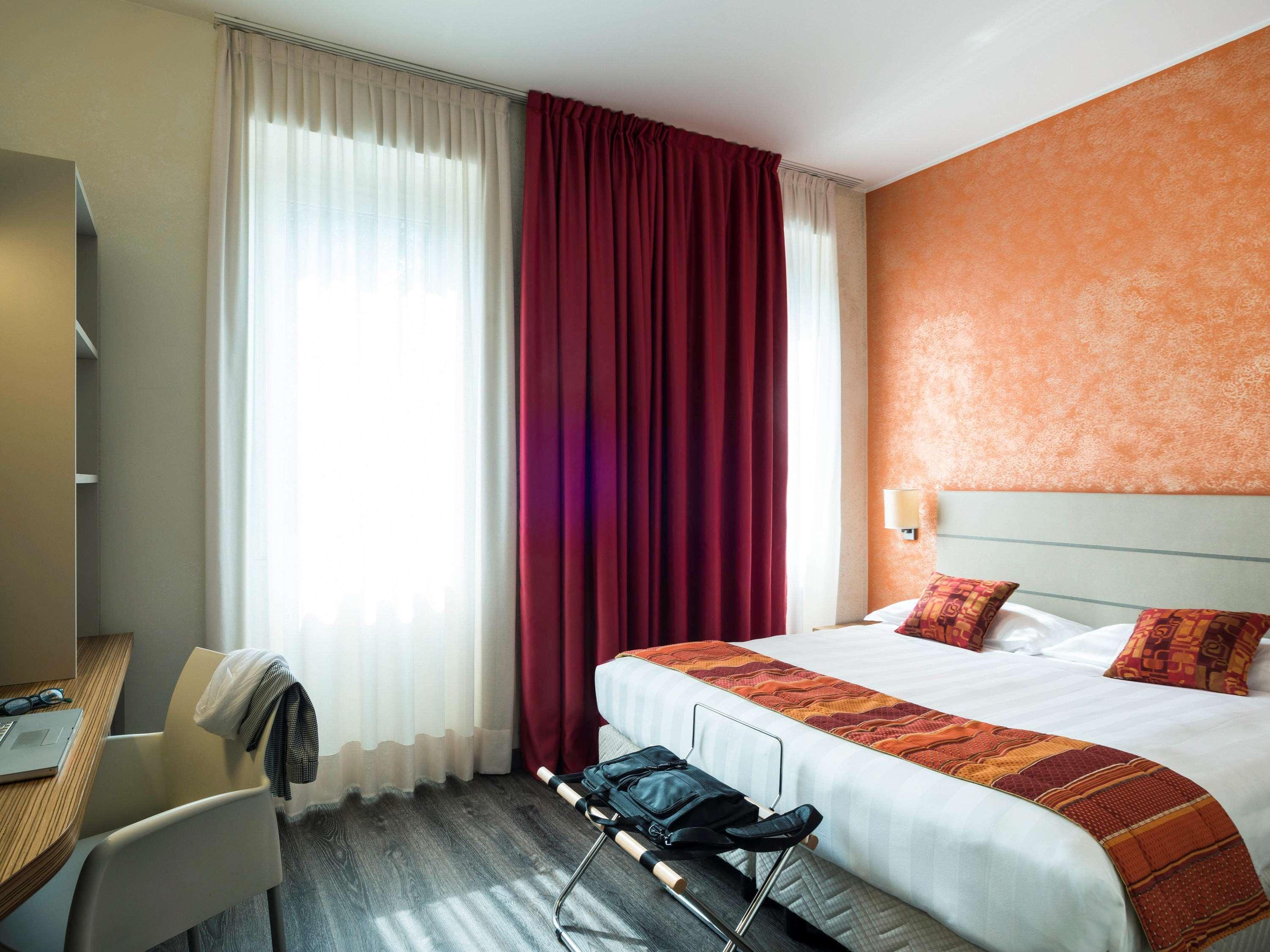 Bis Hotel Варезе Экстерьер фото