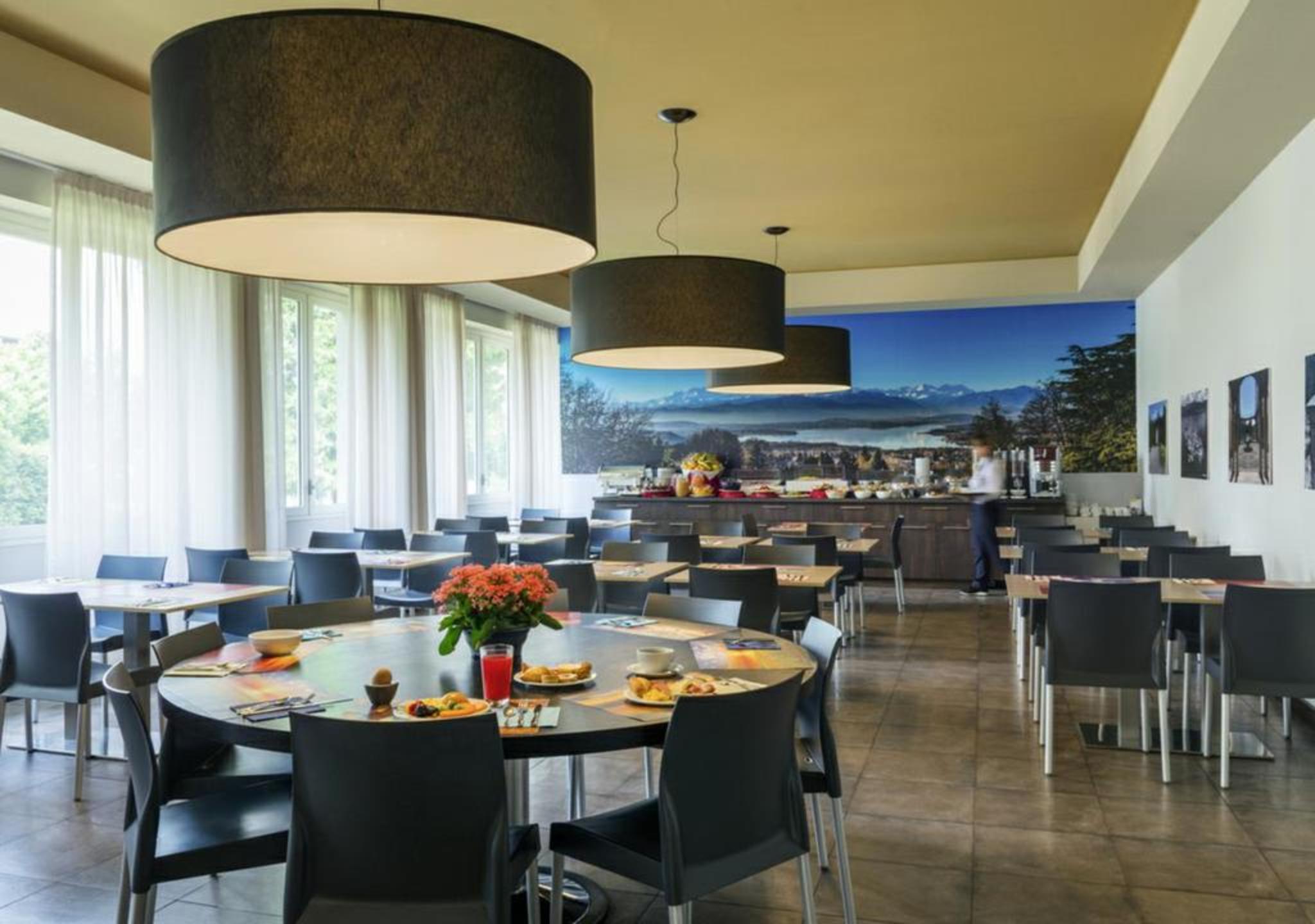 Bis Hotel Варезе Экстерьер фото