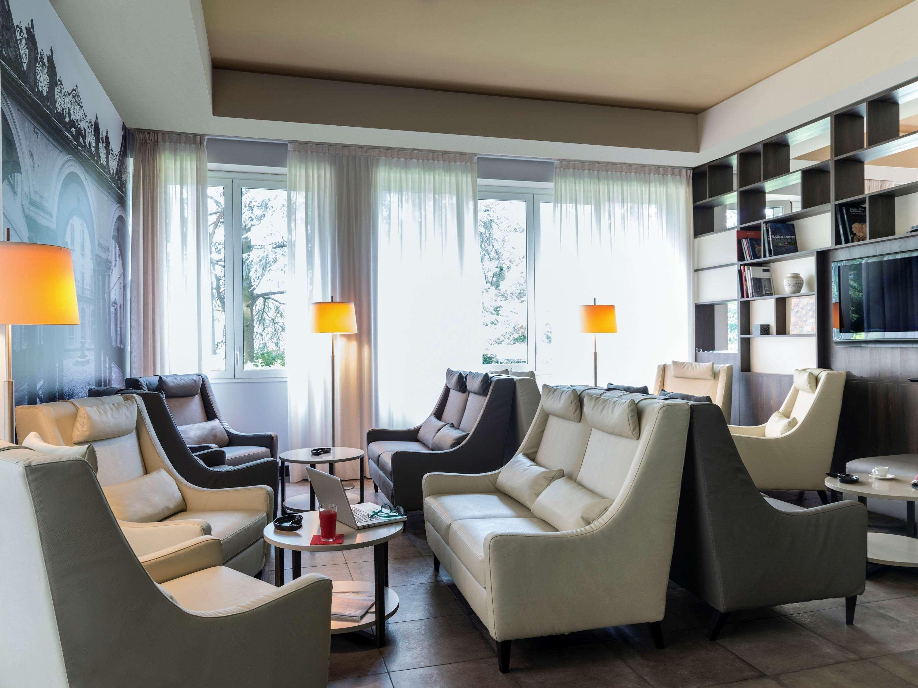 Bis Hotel Варезе Экстерьер фото